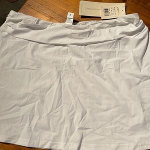 Sports skirt new white